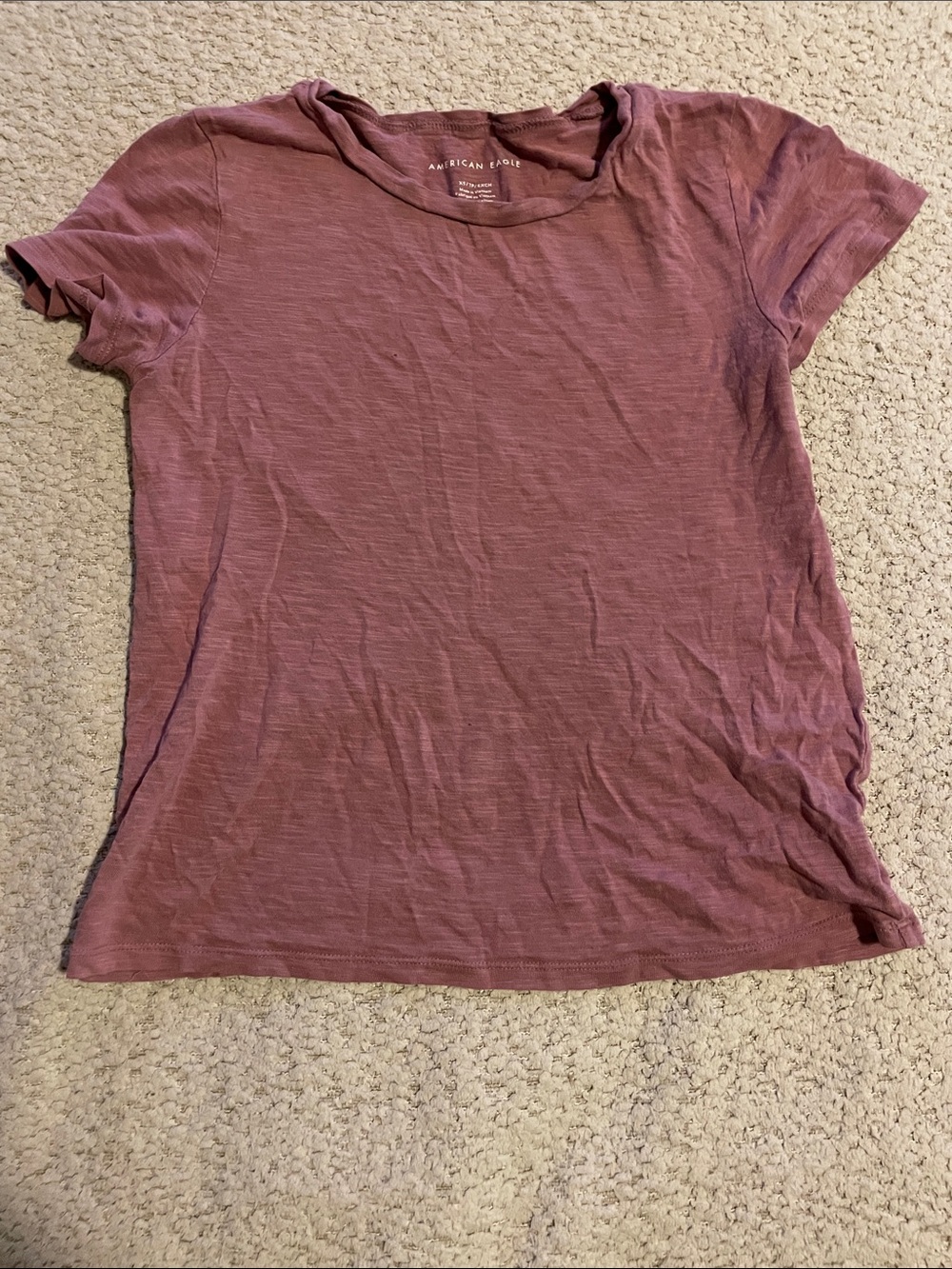 American Eagle Outfitters Mauve Short Sleeve Crew Tee